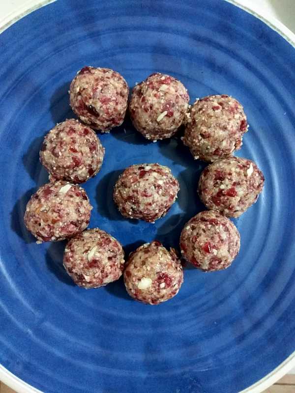 Almond Cranberry Bites.